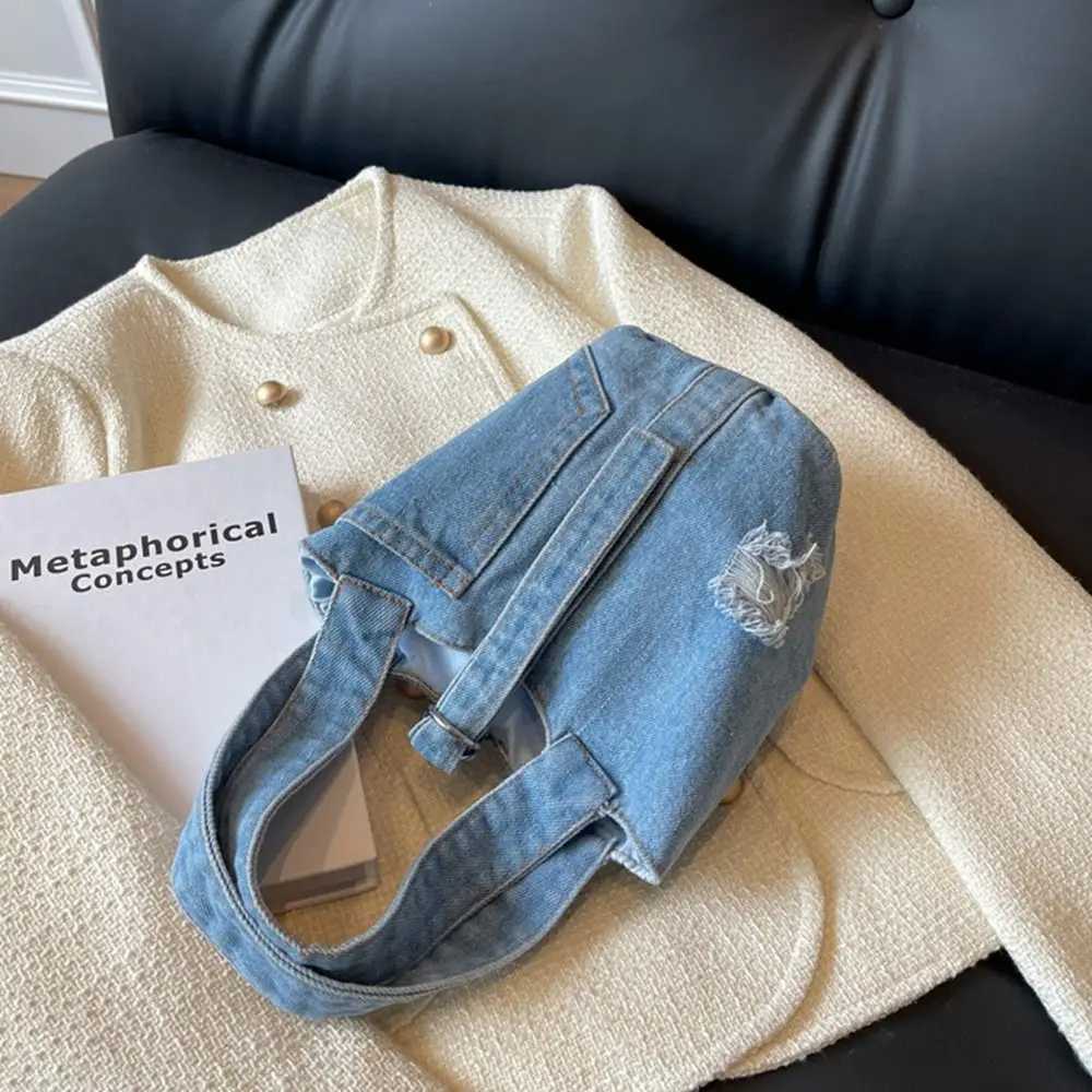Customize Large Capacity Denim Bucket Bag With Hole Handbag Tote Bag Shoulder Bag Phone Pockets Canvas Lunch Bag OutdoorW250512