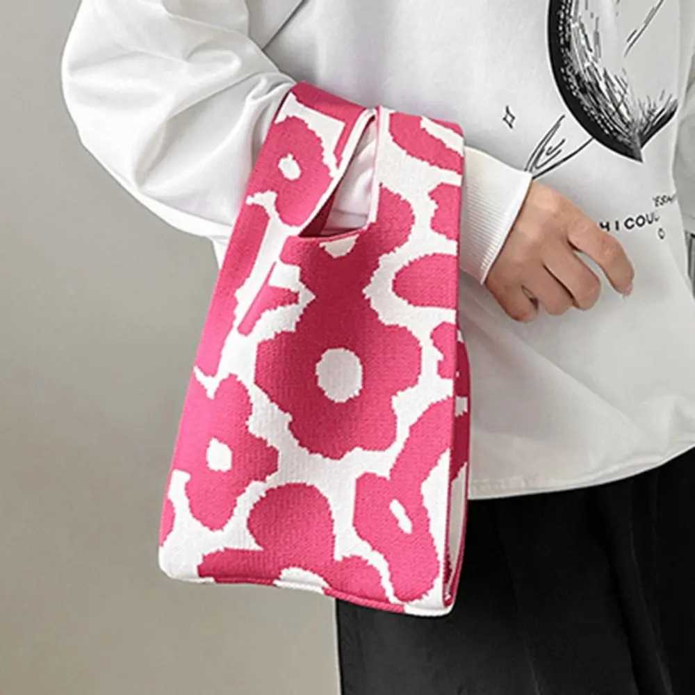 1Pc Knitted Wrist Bag Women Bag Casual Shoulder Bag Tote Bag Flower Print Female Reusable Shopping Bags Woven Handbag FashionW250512