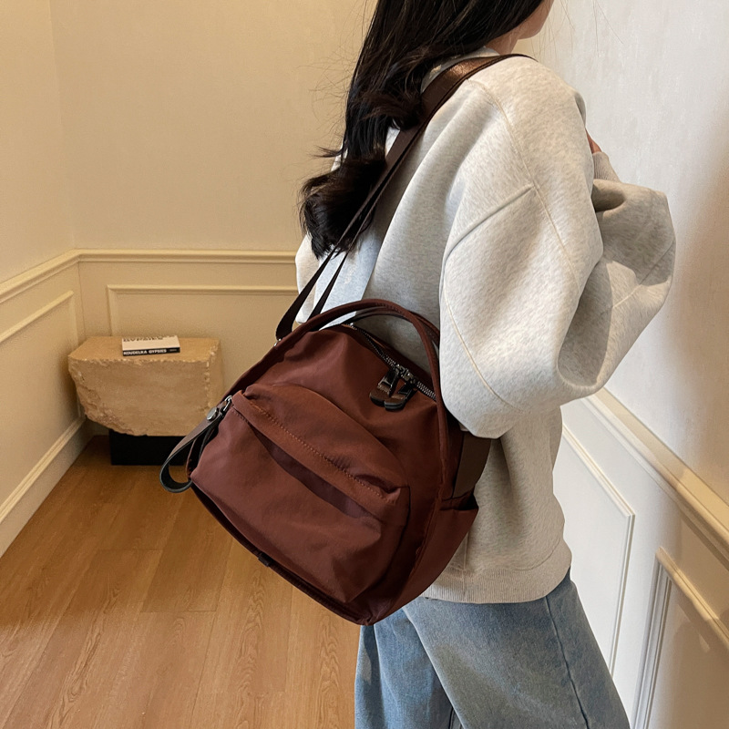 New minimalist and lightweight casual bag, fashionable and versatile Oxford cloth women's diagonal cross bag, single shoulder hand-held commuting
