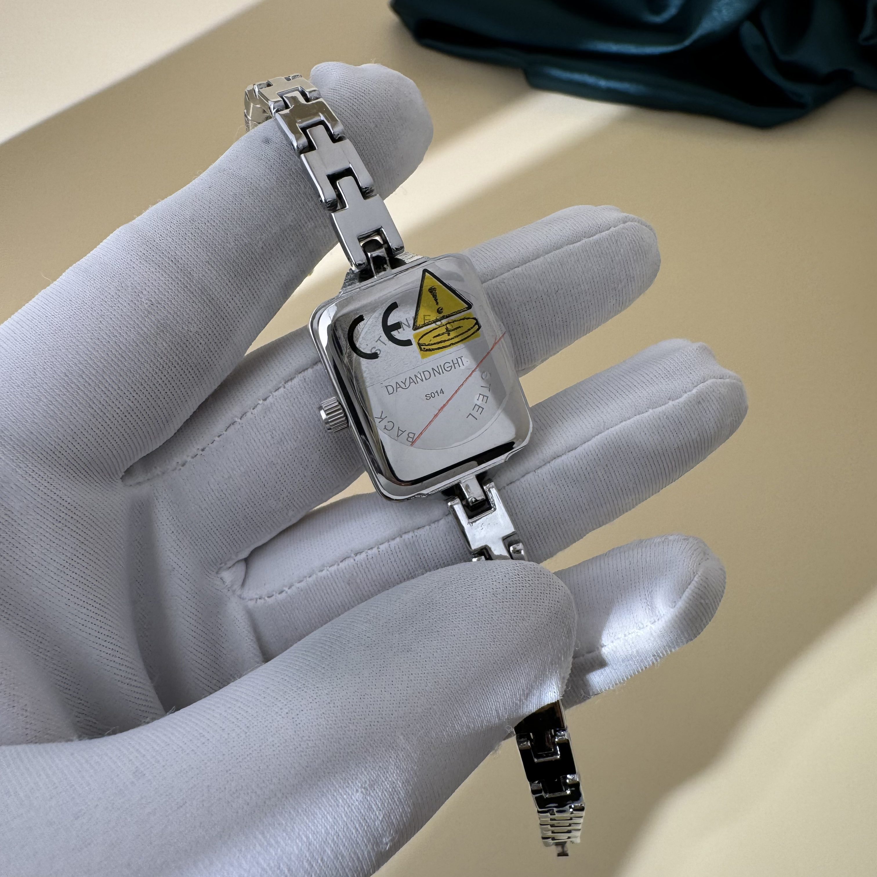 "New 2025" Fashion Designer Watch for Women | Luxury Ladies' Bracelet Quartz Watch | Gold/Silver/Rose Gold | Perfect For Daily Wear, Ev