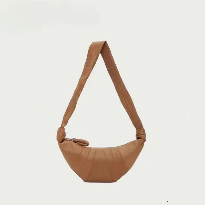 New Free Delivery New Retro Sheepskin Dumpling French Croissant Fashion Horn Bag Chest Bag Trendy Niche Net Handheld Wen Large Capacity Z250317 Design