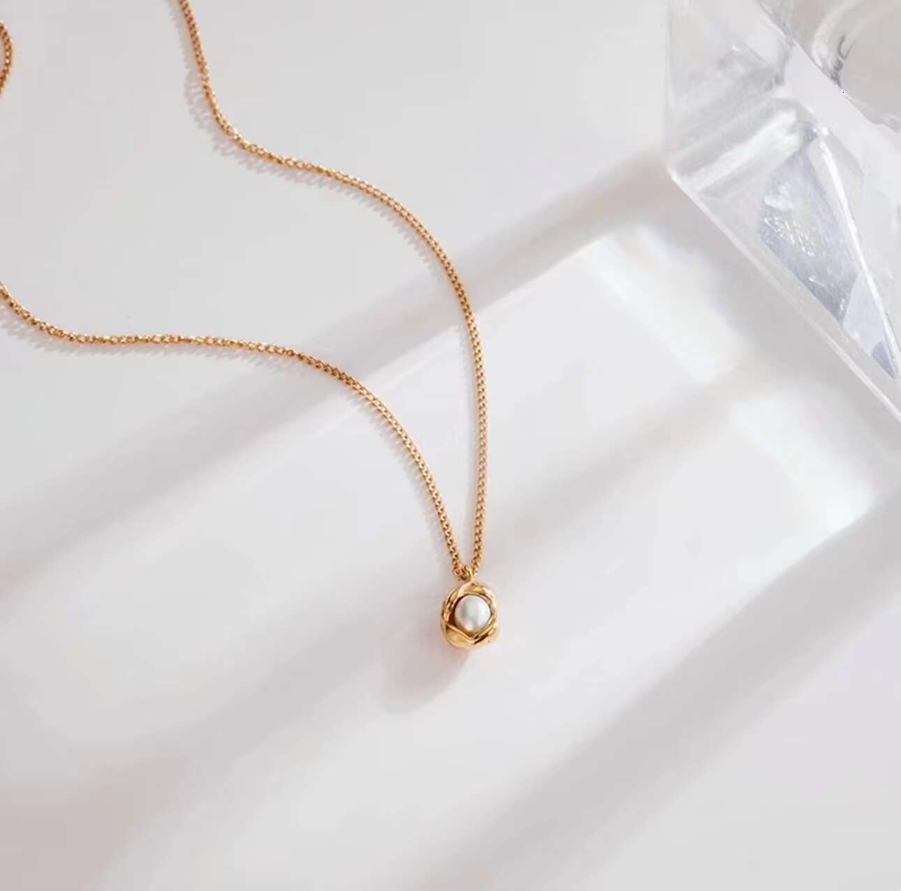 New women's fashionable bead pearl pendant stainless steel necklace, matte waterproof accessory Stai