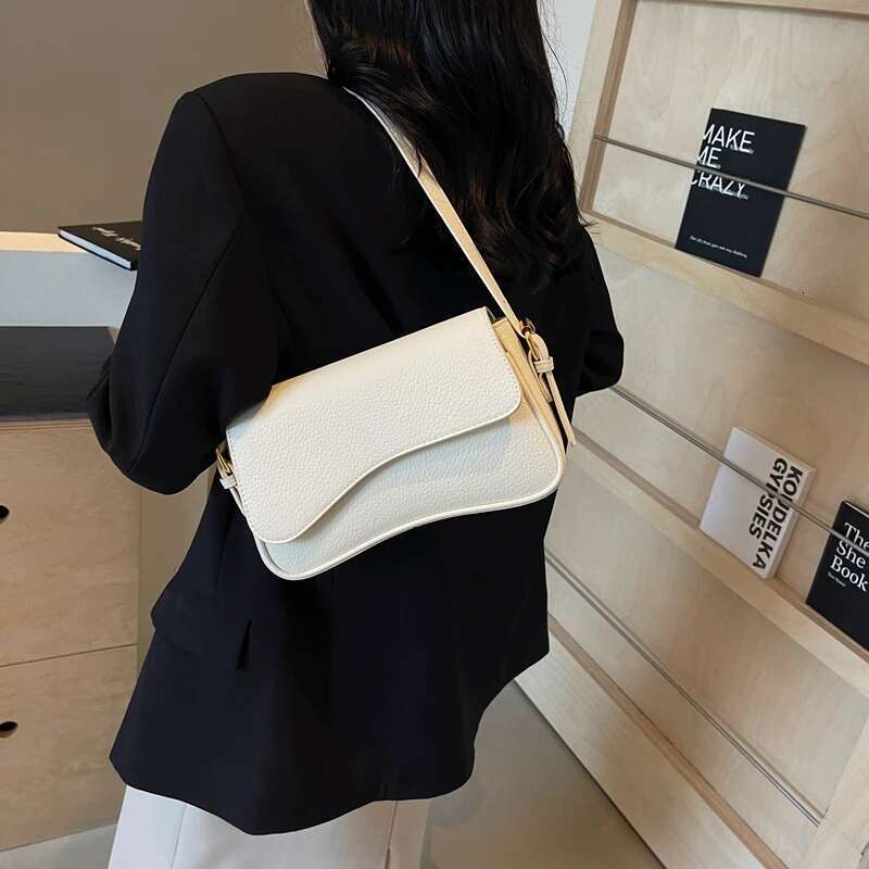 MOODS Irregular Shapes Crossbody Bags For Women Red Lychee Pattern Flap Shoulder Bag Casual Street Simple Fashion Satchels