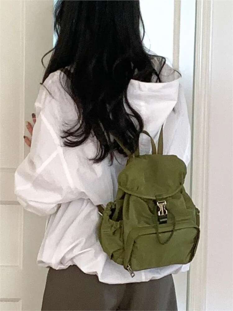 Fashion Casual Nylon Backpack For Women 2025 New Korean Flip Cover College Style Student Bags Simple Solid Handbags Lady
