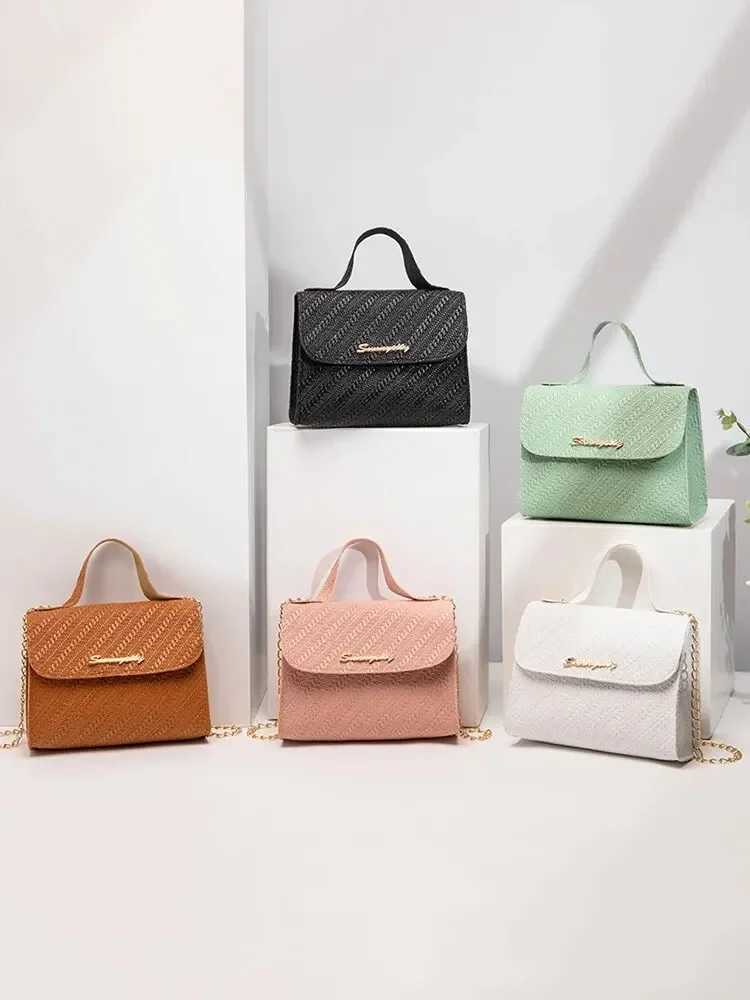 Embossing Chain Square Bag PU Leather Large Capacity Shoulder Crossbody Cell Phone Bag for Women purses and handbagsXJ250512