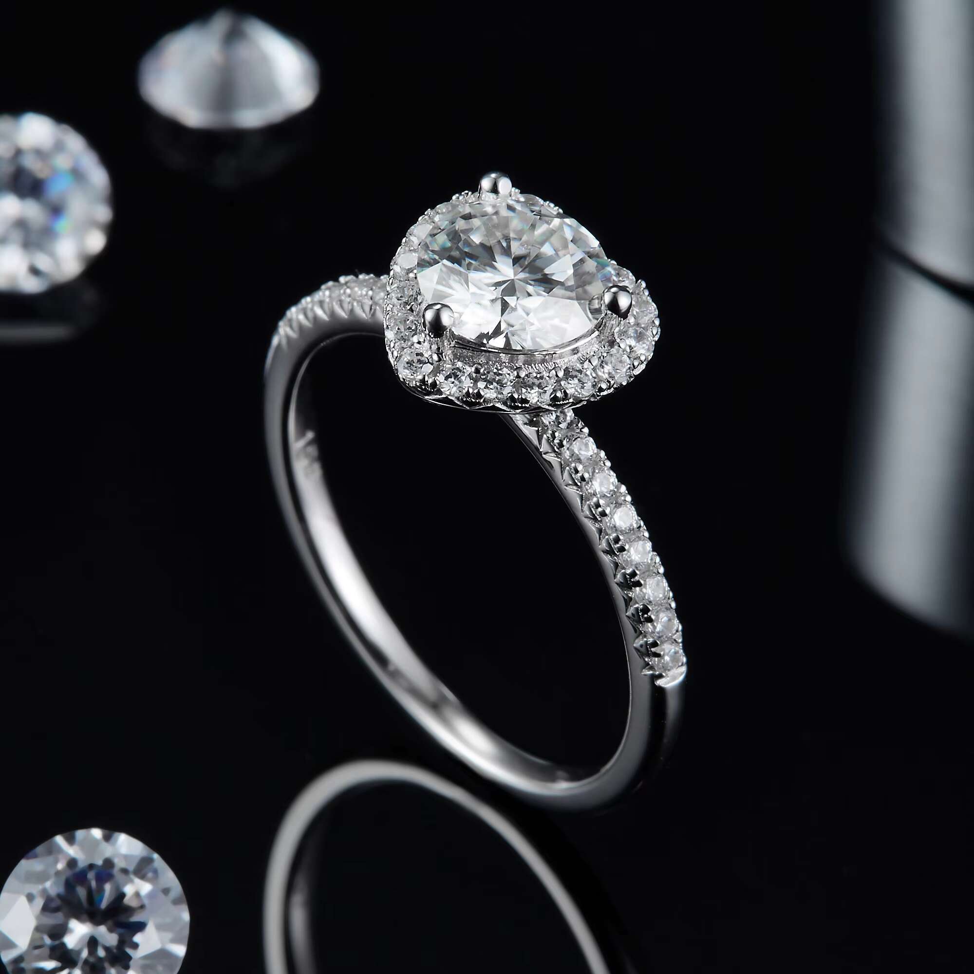 Luxury Exquisite One Ct Moissanite Diamond Heart Ring S925 Sterling Silver Female Engagement Rings