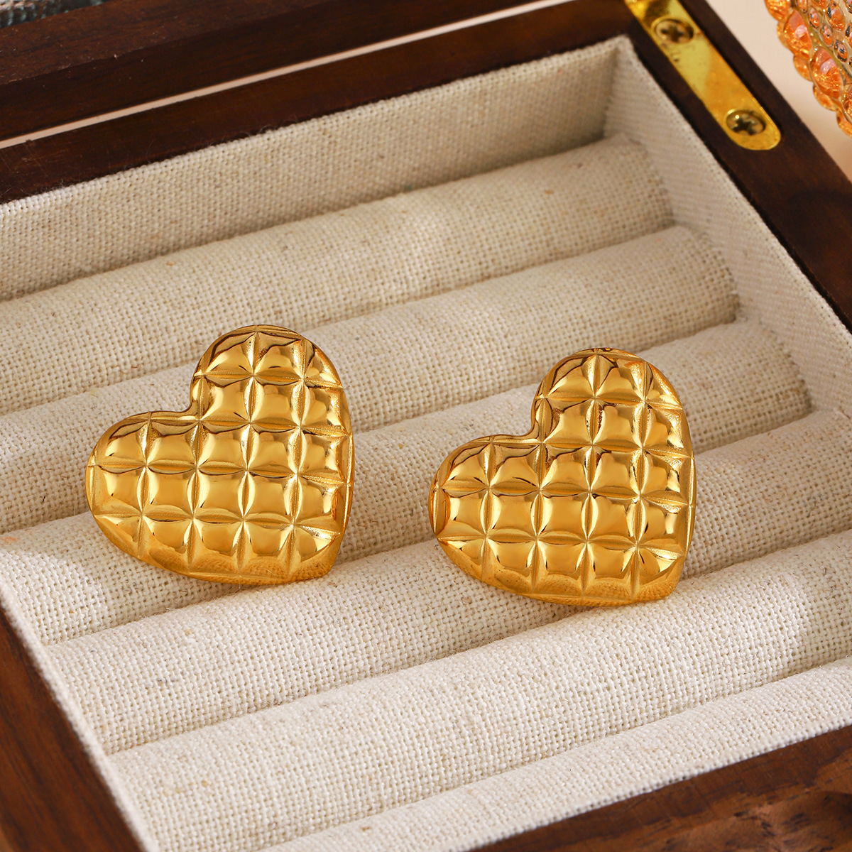 Popular style stainless steel heart French gold-plated fashionable zircon inlaid earrings