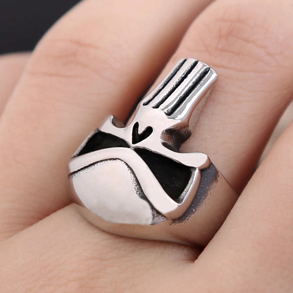 Fashion Retro High Polished Stainless Steel Skull Ring for Men Punk Simple Personality Skull Rings Motorcycle Amulet Jewelry 250509