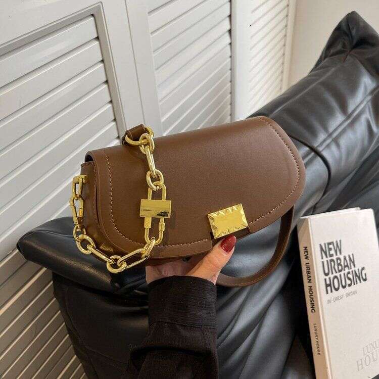 Spring textured small for women 2025 new fashion niche design high-end one shoulder underarm saddle bag