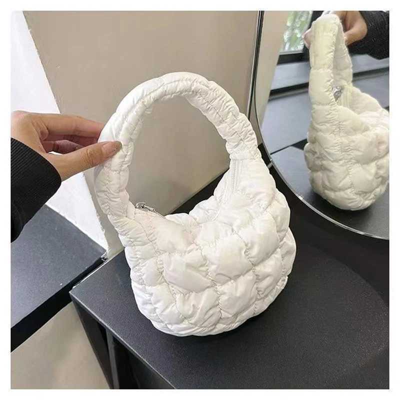 Puffer Tote Bag for Women Shoulder Bubbles Cloud Bag Winter Puffy Handbag Purse Top Handle Bag Designer Pleated Clutch BagW250512