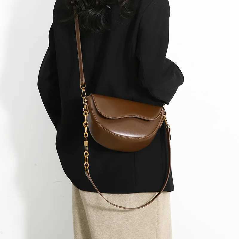 New Vintage Saddle Bag For Women Solid Color Flap Shoulder Bag Female Small Chain Underarm Bag PU Leather Commute Crossbody Bags Z250512