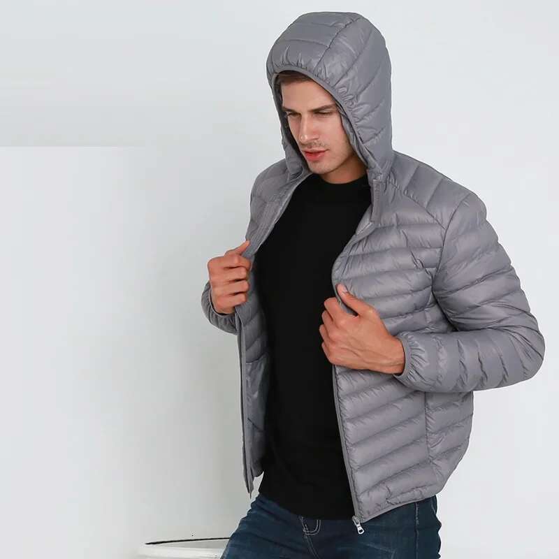 Newbang Brand Lightweight Hooded Duck Ultra Light Down Jacket Men Portable Windproof Warm Coat Feather Parka Man Designer