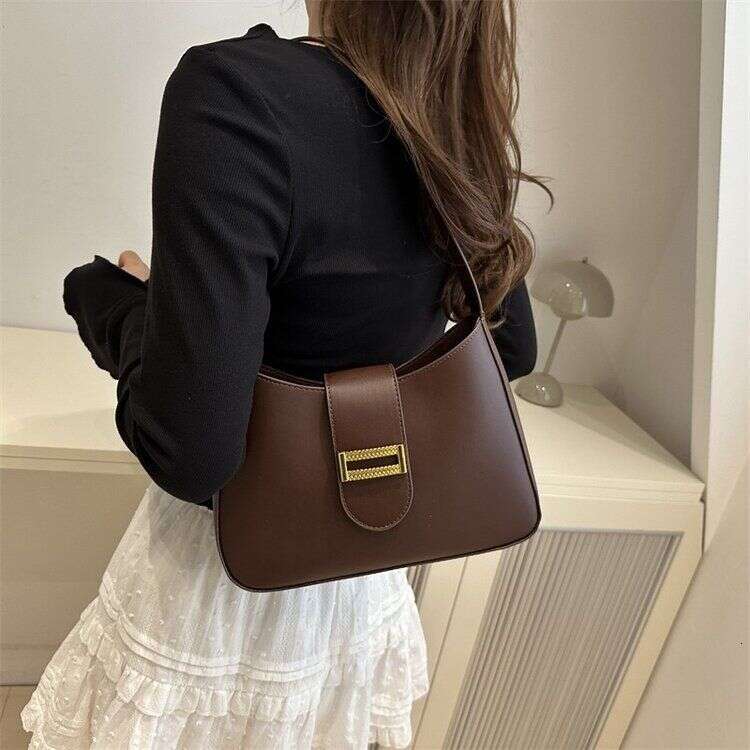 Advanced design baguette bag for women 2025 new niche fashion single shoulder armpit texture versatile