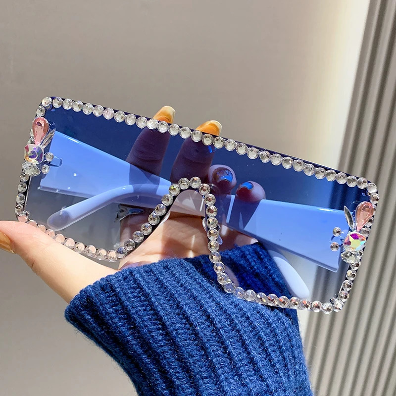 2025 Large Frame Diamond-set Sunglasses Womens Anti-ultraviolet Glasses One-piece Sunglasses Rhinestone Glasses 90165-1 250509