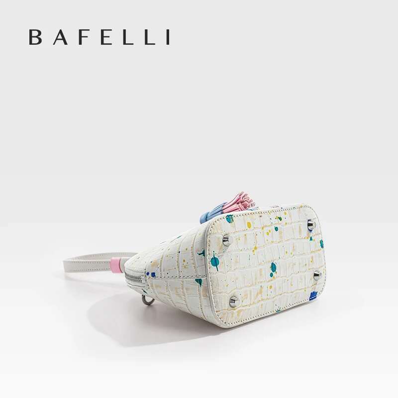 BAFELLI Women's NEW BAG ORIGINAL STYLE DESIGNER BRAND HANDBAG TRENDING EVENING 2025 FASHION PURSE LEATHER CASUAL COLOR