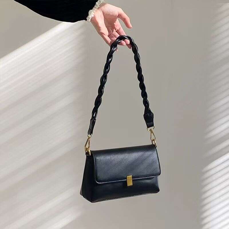 2025 niche design new women's with woven straps autumn and winter underarm single shoulder crossbody bag small square bag