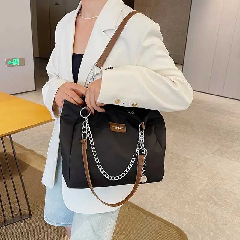 Nylon Solid Color Large Capacity Tote Bag Fashion Chain One Shoulder Womens Bag Minimalist Commuter BagXJ250512
