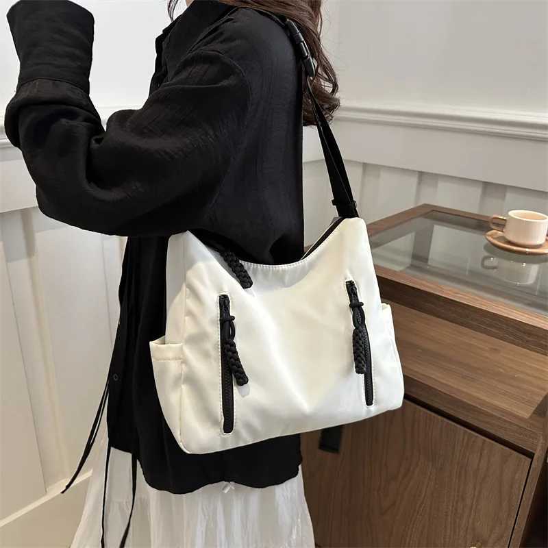Large Capacity Womens Tote Bag Simple Solid Nylon Cross Bags Casual Handbags Fashion Designer Female Commuter Shoulder BagW250512