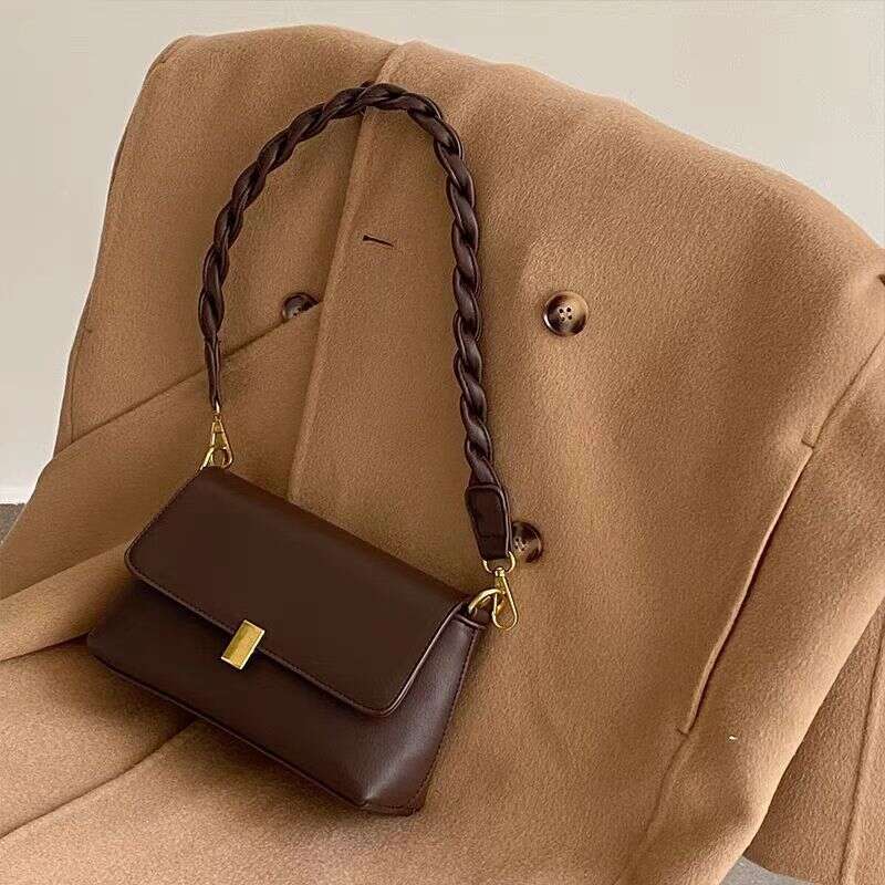 2025 niche design new women's with woven straps autumn and winter underarm single shoulder crossbody bag small square bag