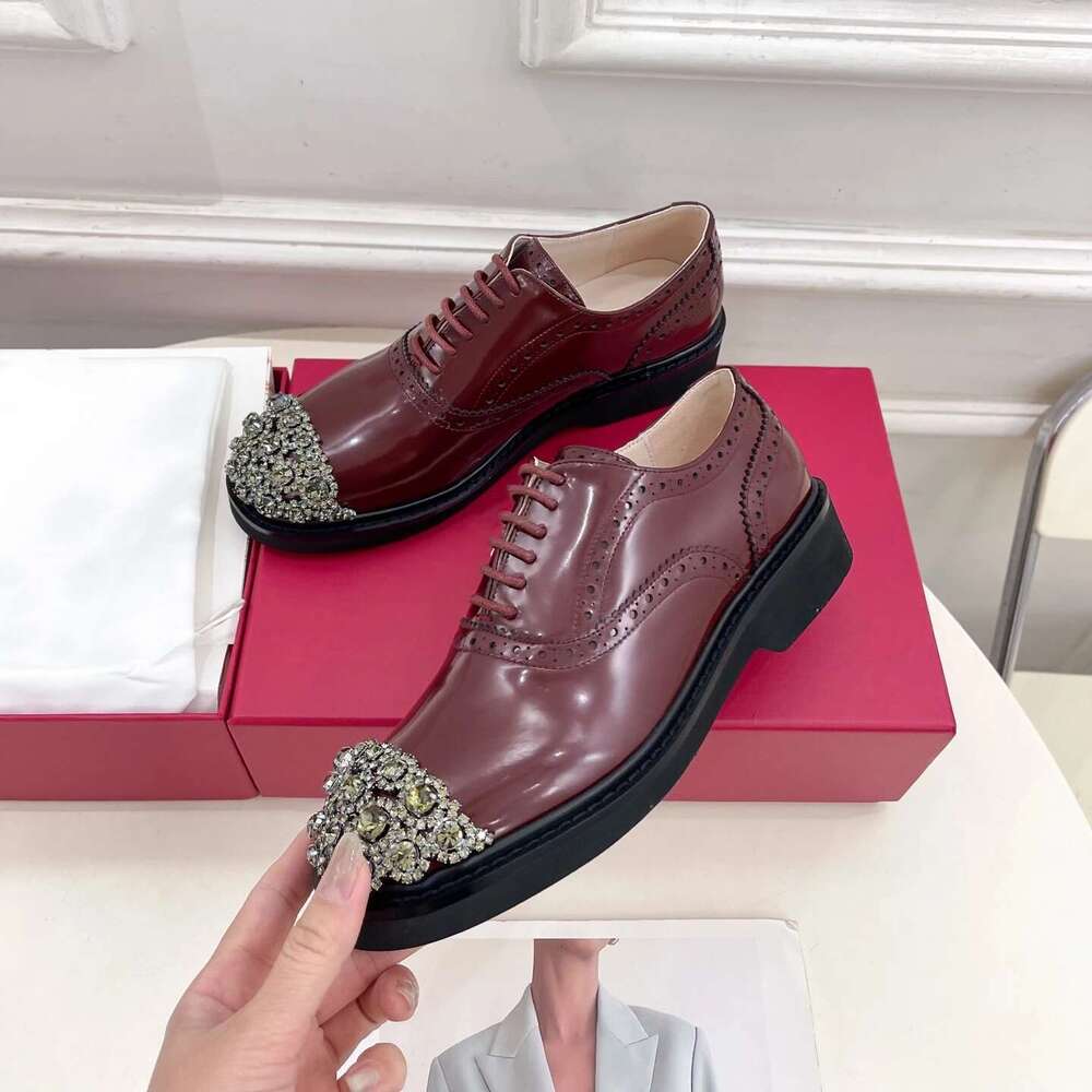 Women Size35-41 Genuine Leather Pumps Med Heels Crystal Loafers Flat Platform Round Toe Designer Shoes Zapatillas De Mujer