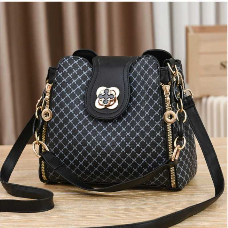 New Women Shoulder Bag for 2025 Luxury Designer Handbag Luxury Design Small Square Bucket Bags Flip Over Womens Crossbody BagW250512