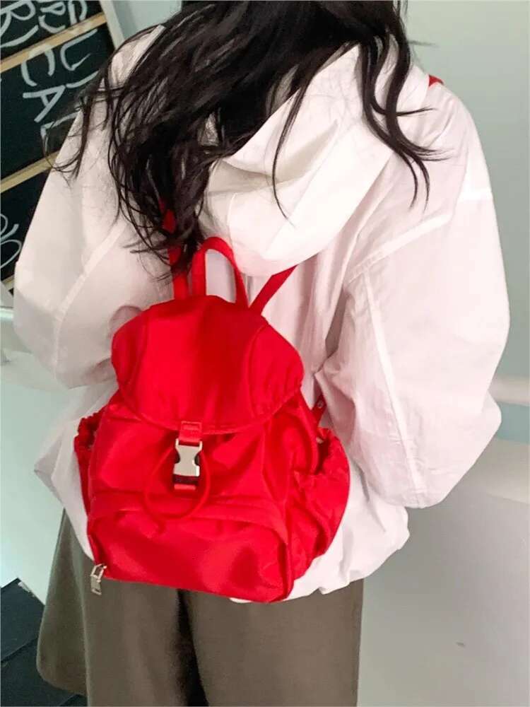 Fashion Casual Nylon Backpack For Women 2025 New Korean Flip Cover College Style Student Bags Simple Solid Handbags Lady