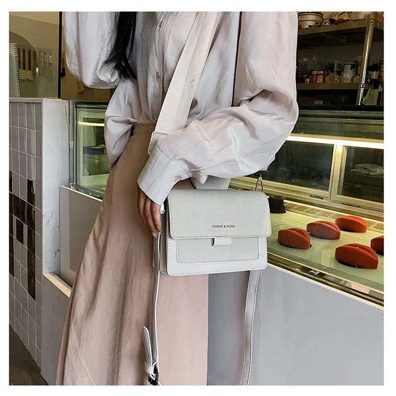 Shoulder Bags 2024 Women Bag Trend Crossbody For Brand Flap Simple Ladies Purse Handbags