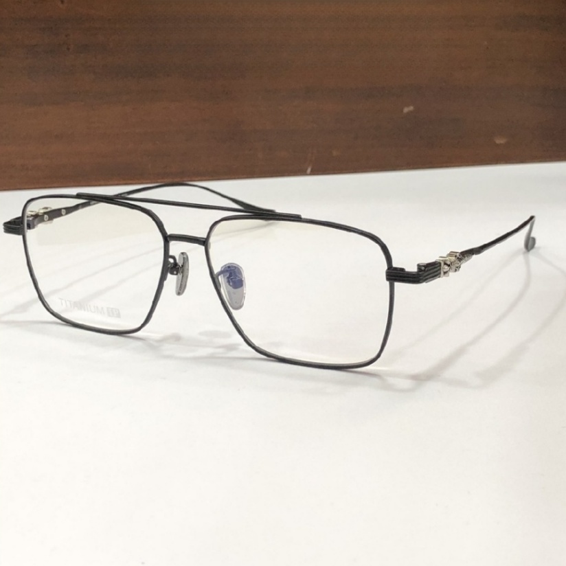 High Quality Men optical glasses Classic Luxury Designer Women eyeglass Titanium Punk Business Design Prescription Spectacle Frames with box 8172 SIZE