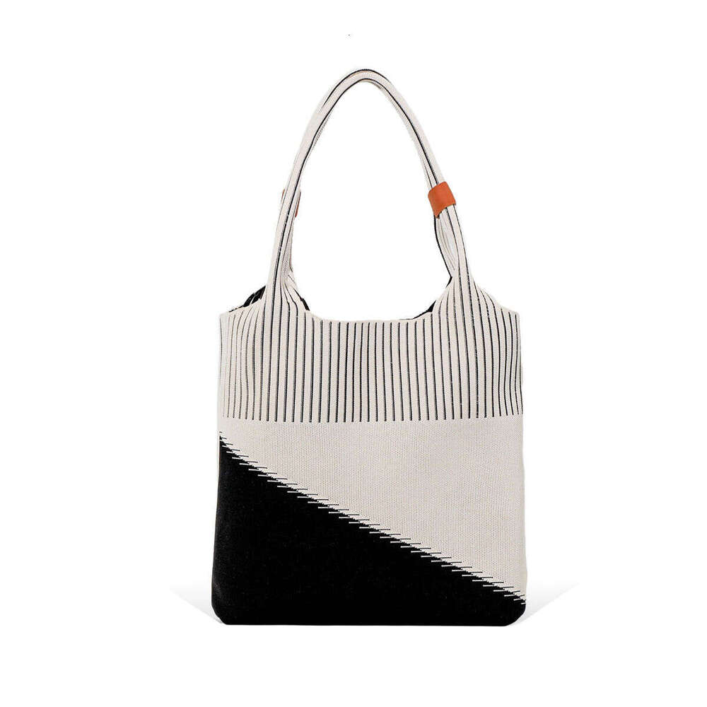 2025 High Appearance Large Capacity Shoulder Bag Luxury Small Fragrant Style Women's Bag for College Students
