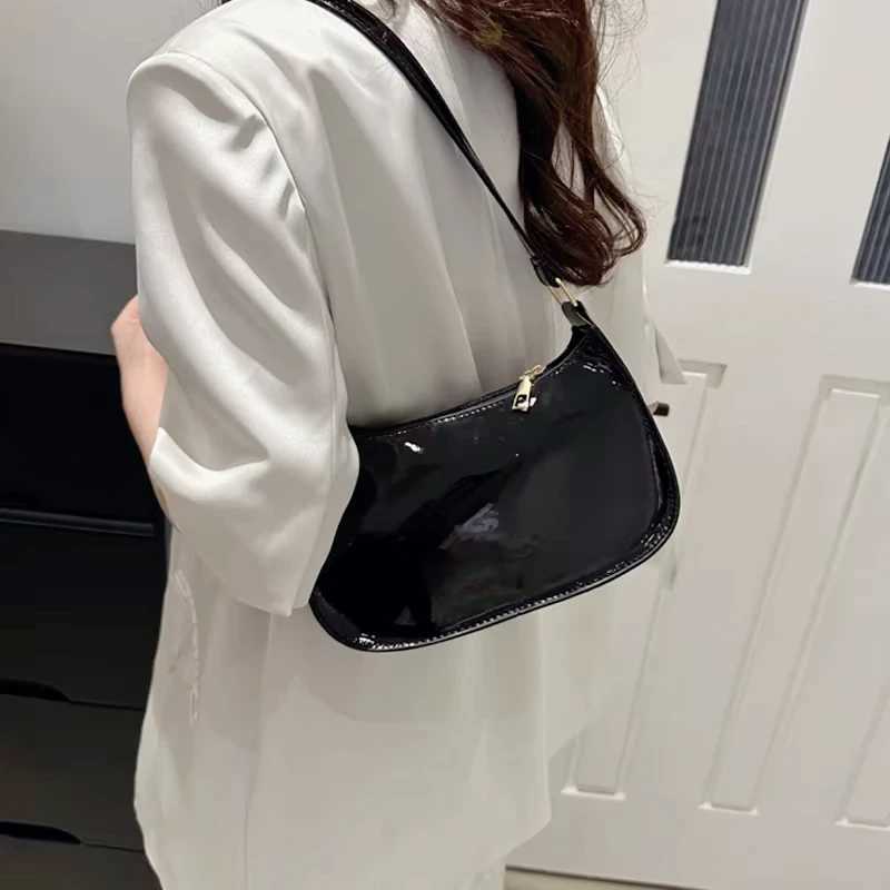 Retro Solid Color PU Leather Shoulder Underarm Bag Womens Fashion Handbags Casual Hobos Purses and Handbag Ladies Hand BagsW250512