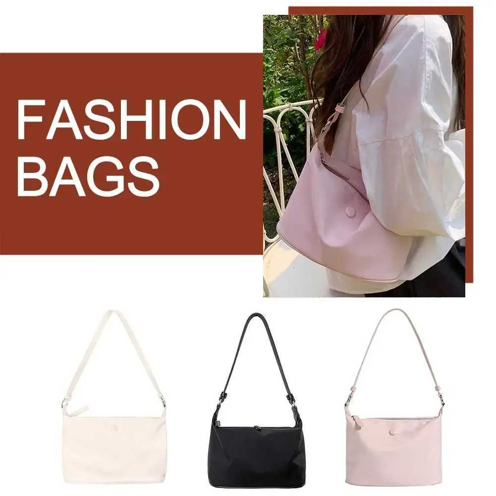 Womens Nylon Hobo Bag Nylon Crossbody Bag Zipper Lightweight Shoulder Bag Solid Color Chic Large Capacity Coin Key PurseXJ250512