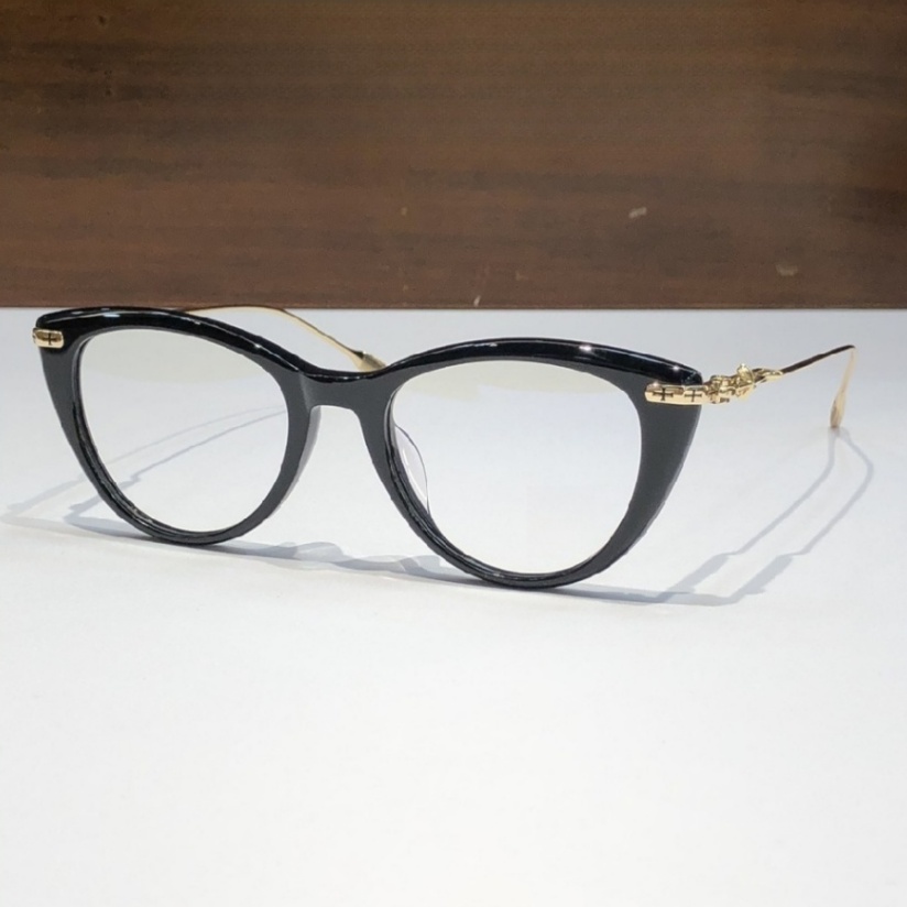 High Quality Men optical glasses Classic Luxury Designer Women eyeglass Titanium Punk Business Design Prescription Spectacle Frames with box 8228 SIZE