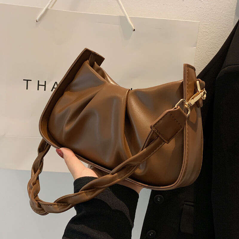Women's crossbody new autumn and winter high-end feeling leather super soft ins versatile trendy armpit pleated bag