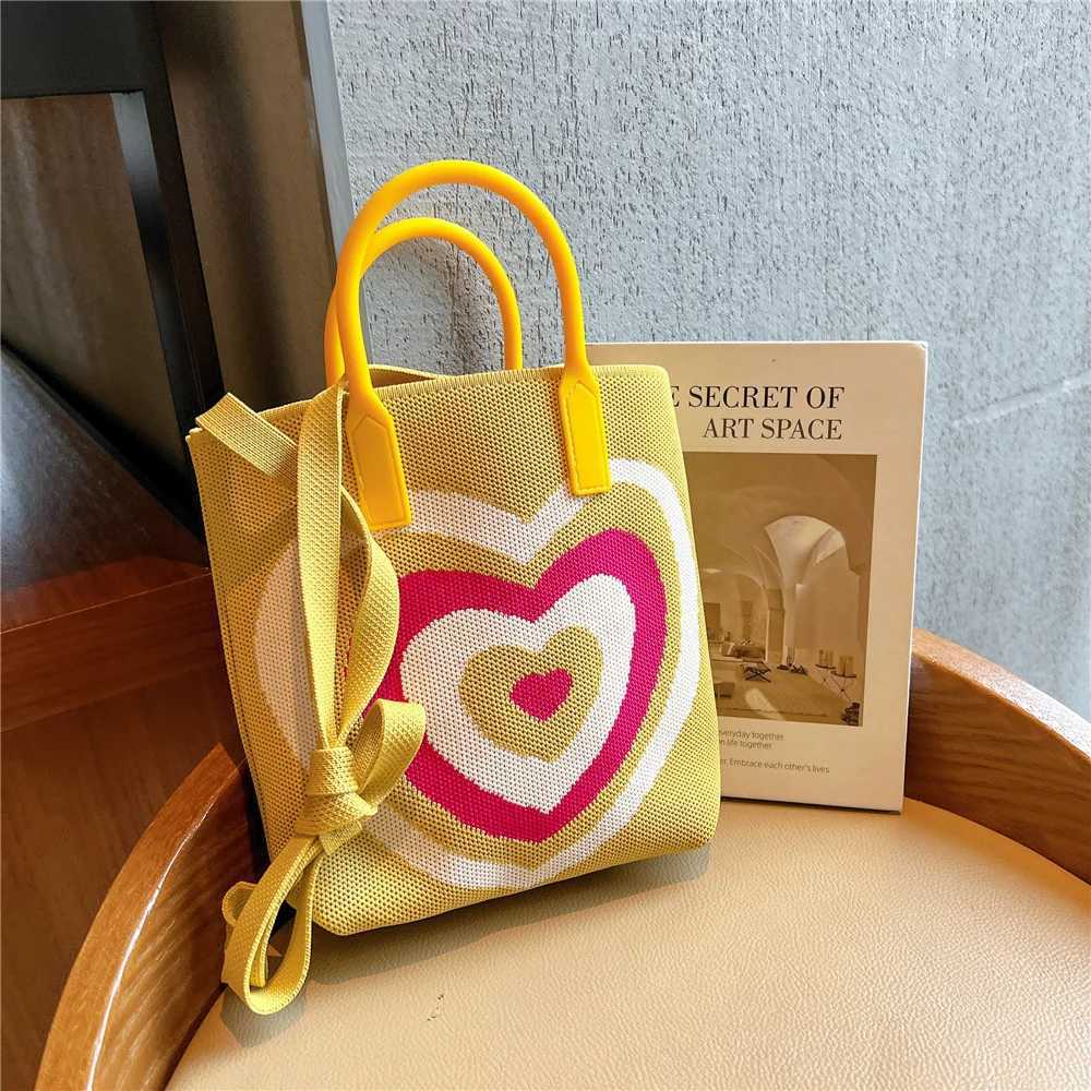 Fashion Knit Handbag Women Tote Shoulder Bag Heart Color Contrast Female Crossbody Bag Portable Ladies Beach Handbag ShoppingBagW250512