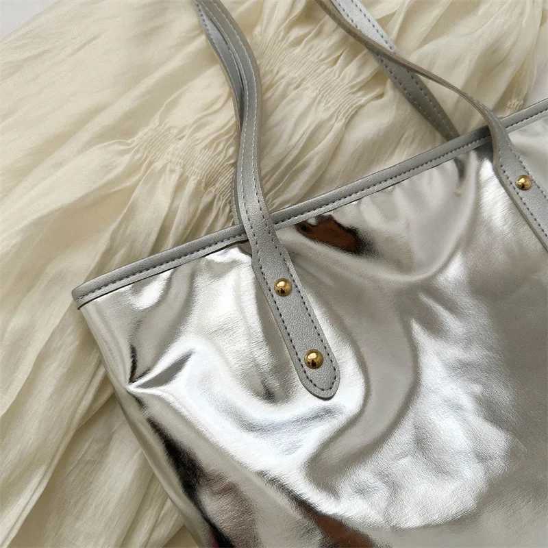 Women Large Handbag with Zipper Luxury Designer Silver Gold Shoulder Bag Simple Solid Color Soft Shopper Purse Ladies Tote BagXJ250512