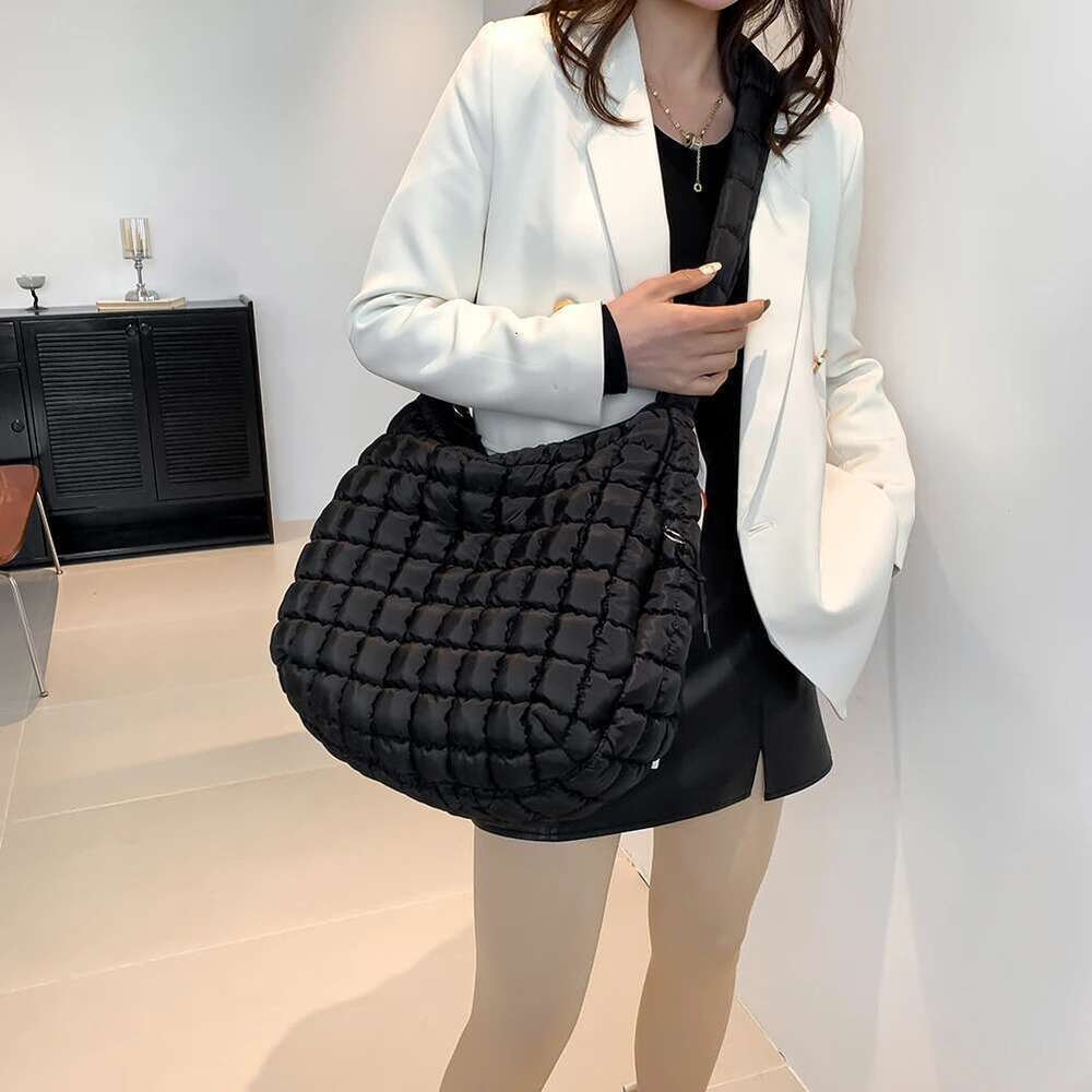 Women Cloud Hobo Large Capacity Quilted Stylish Commuting Solid Color Fashion Padded Sling Bag Puffer Shoulder Bags