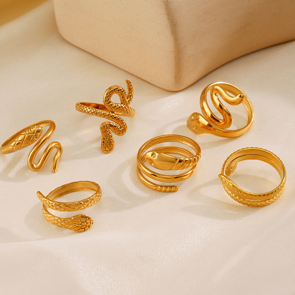 Fashionable and popular shaped stainless steel ring, French titanium plated gold snake ring jewelry
