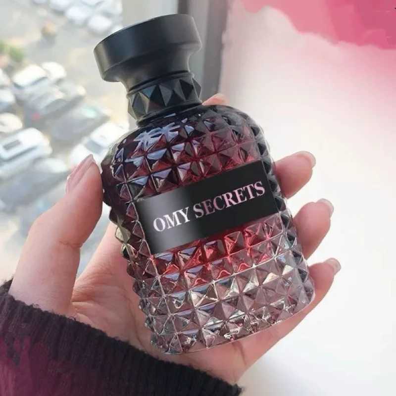 Brand Rose Miss Adventure Perfume Lasting Charm Floral Scent Light Fragranc Crystal Rivet Design 50ml Elegant Lady Eau De ParfumXJ250512