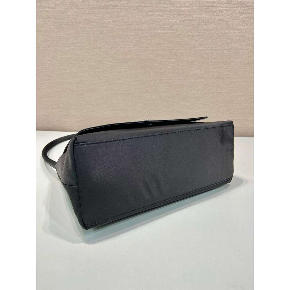 Women Brand Designer Design Fashion Totebag Shoulder Cute Phone Quilted Bag Wallet Shopper Purse Chain Purses Desig