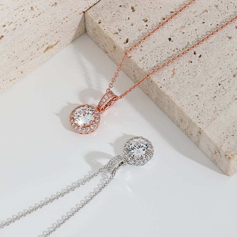 Sophisticated Designer Jewelry: Intricate Round Diamond Neckpiece With Eye-Catching Sunflower Adornment