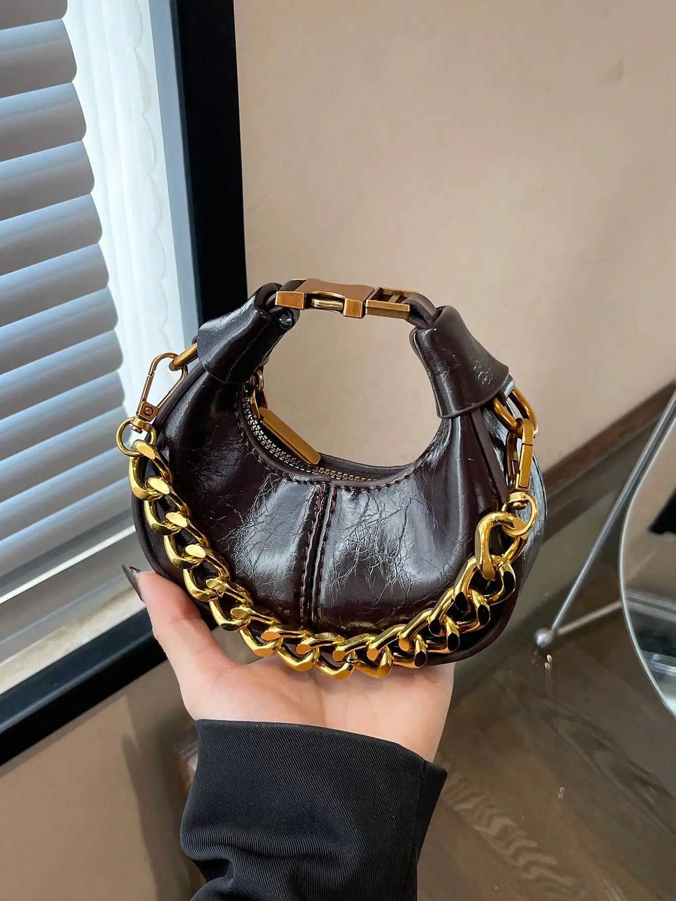 Fashionable Small Handbag Minimalist Stylish Texture Elegant Style Shoulder Bag New Casual Top Handle Bag For WomenW250512