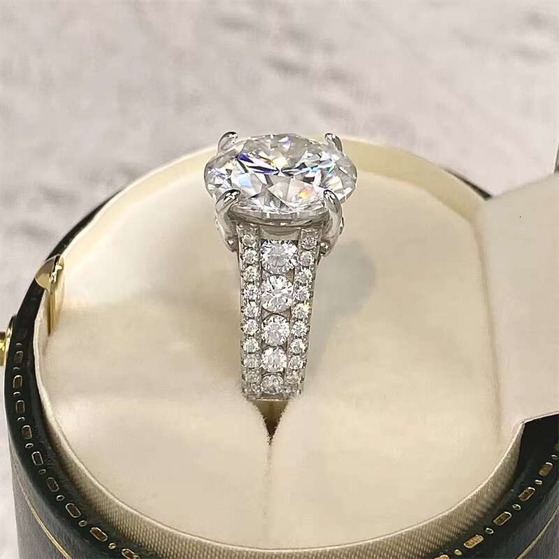 Luxury Full Moissanite Engagement Ring 10ct Round White Moissanite Women Ring 925 Sterling Silver Jewelry