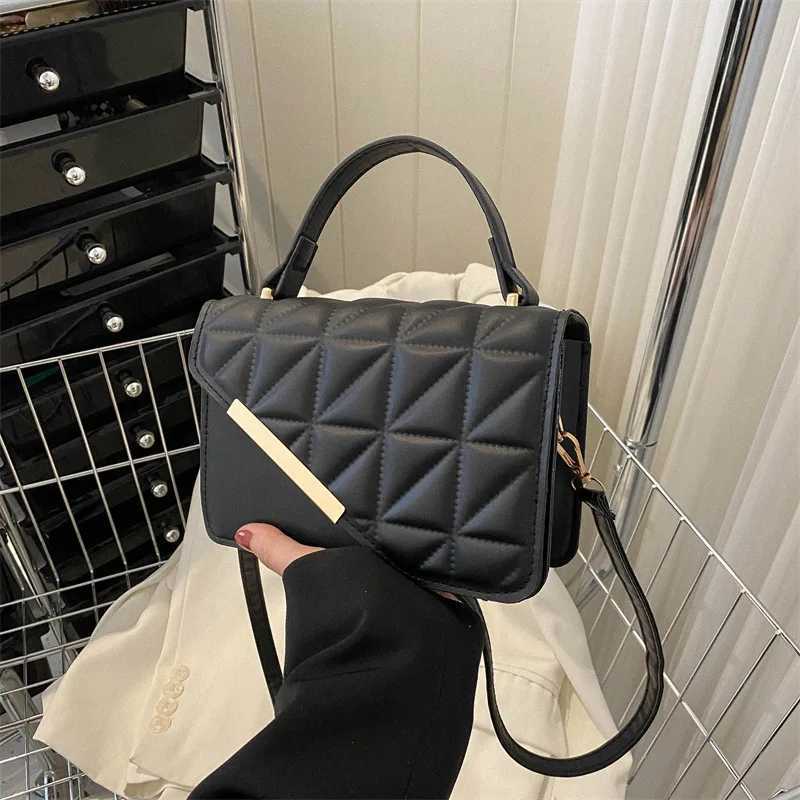Lingge Embroidery Thread Fashion Small Bag for Women 2025 Single Shoulder Crossbody Bag Texture Popular HandbagW250512
