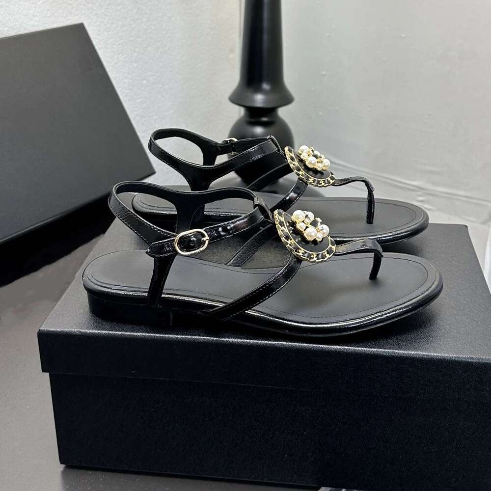 Women Size35-41 Genuine Leather Thong Sandals Low Heels Chain Pearl Summer Buckle Strap Designer Shoes Zapatillas De Mujer