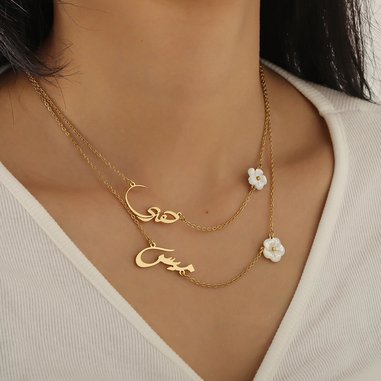 Custom Arabic Name Necklace Personalized English Mother-Of-Pearl Flower Pendant Name Exquisite Jewelry Gift For Women 250512