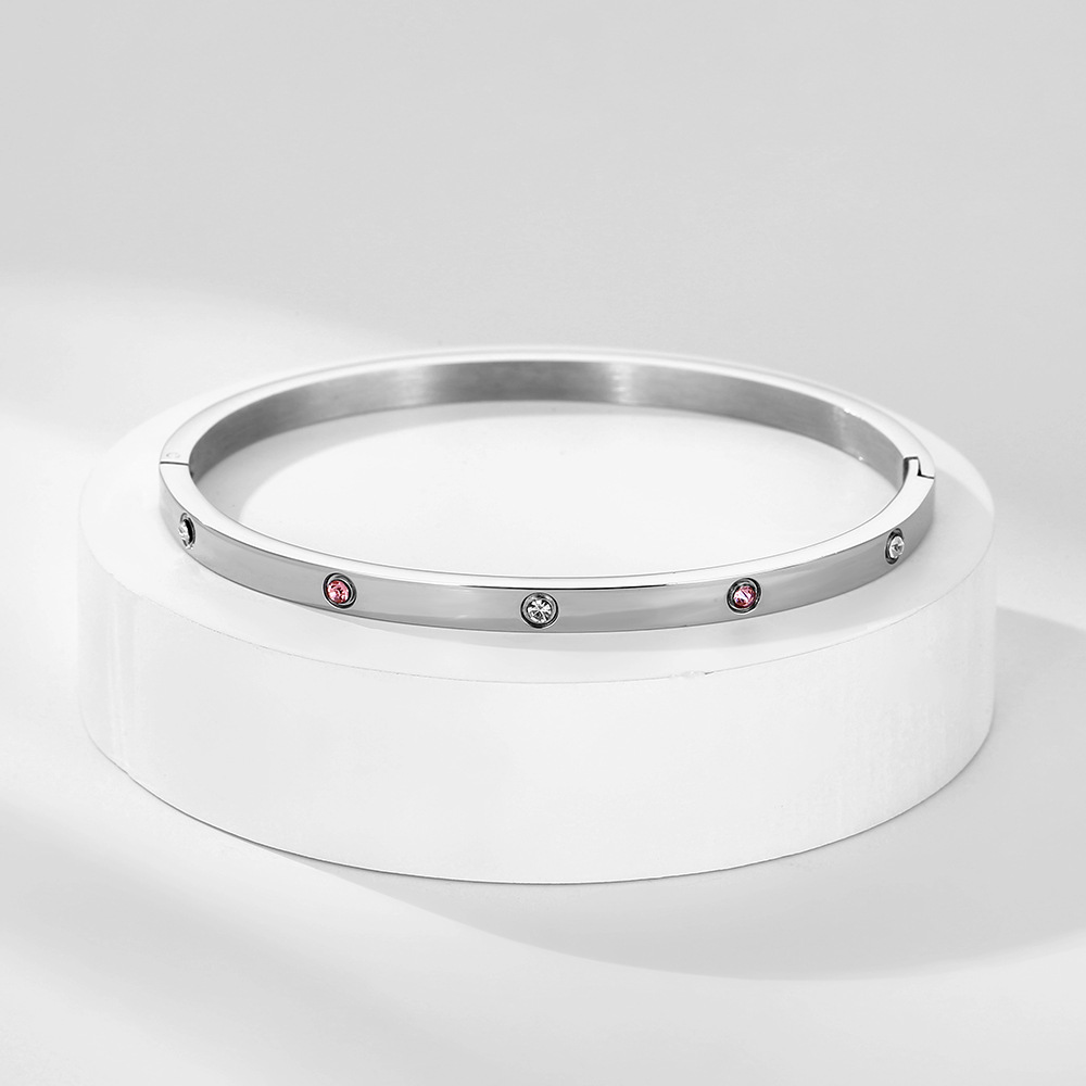 Elegant Friendship Jewelry Set Featuring Shimmering Colored Stones and High-Quality Metal Band