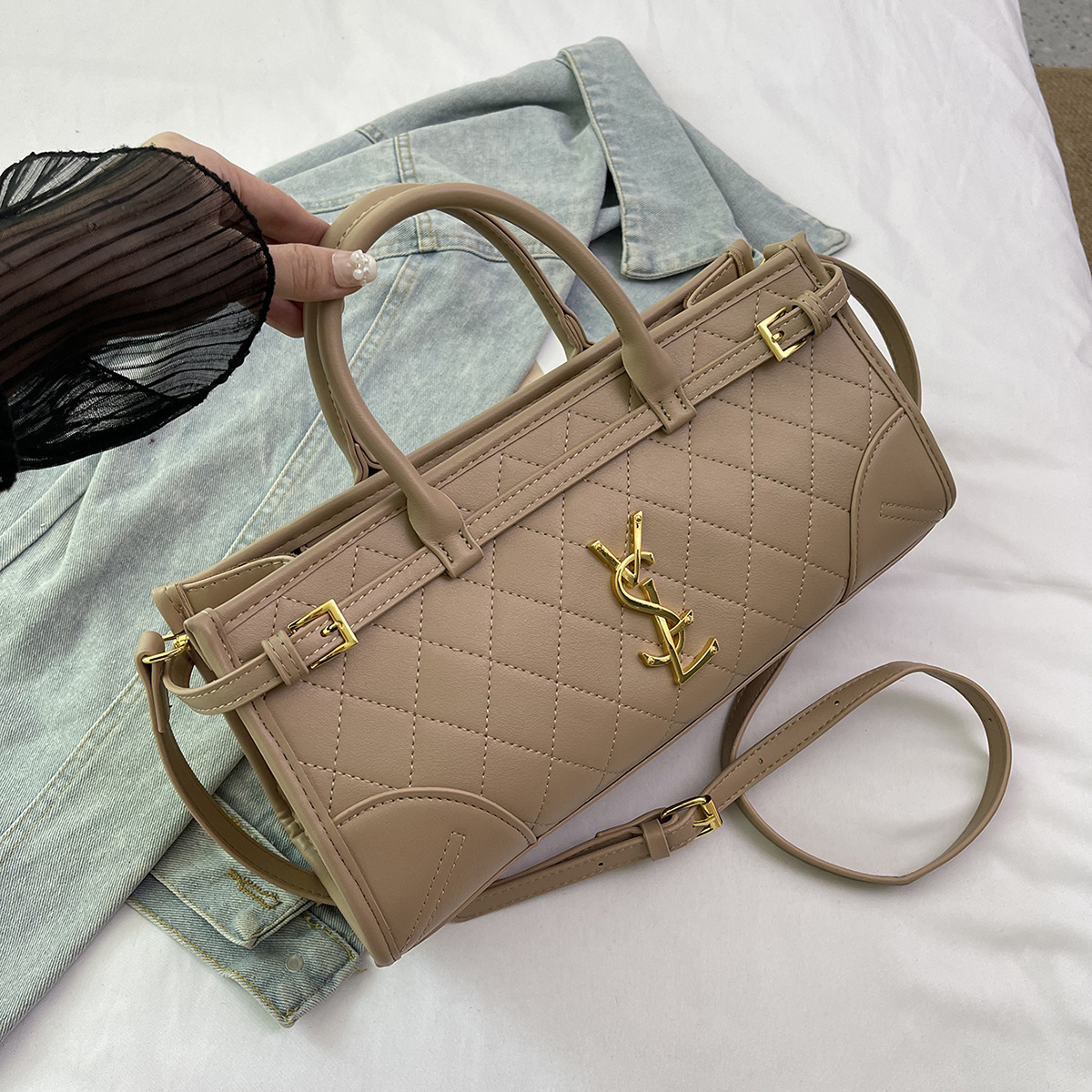 New bag under the armpit bag popular letter embroidery line commuter bag hand shoulder diagonal cross trend female bag 2025
