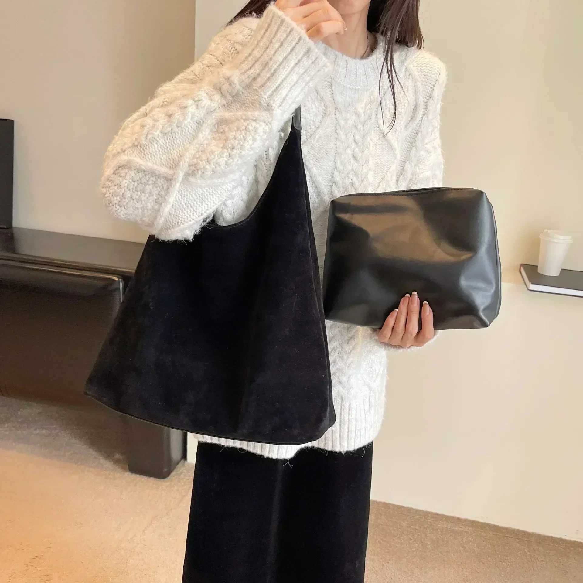 Frosted Vintage Womens Bag Large Capacity Shoulder Bag Solid Color Simple Casual Commuter Bags Autumn Retro 2025 Hot SellingXJ250512
