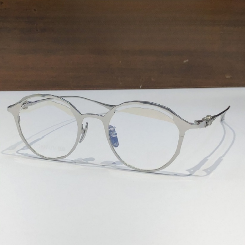 High Quality Men optical glasses Classic Luxury Designer Women eyeglass Titanium Punk Business Design Prescription Spectacle Frames with box 8109 SIZE