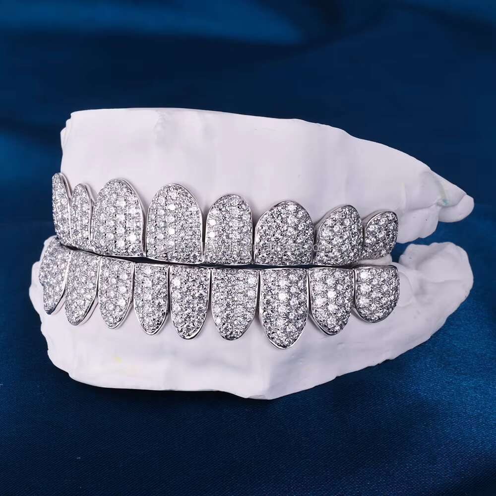 Best-seller Custom Fashion Hip Hop Jewelry 925 Sterling Silver Iced Out VVS Diamond Round Cut Moissanite Teeth Grillz Men women